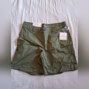 Croft & Barrow women's size 14 green natural fit 5 pocket folded cuff shorts NWT